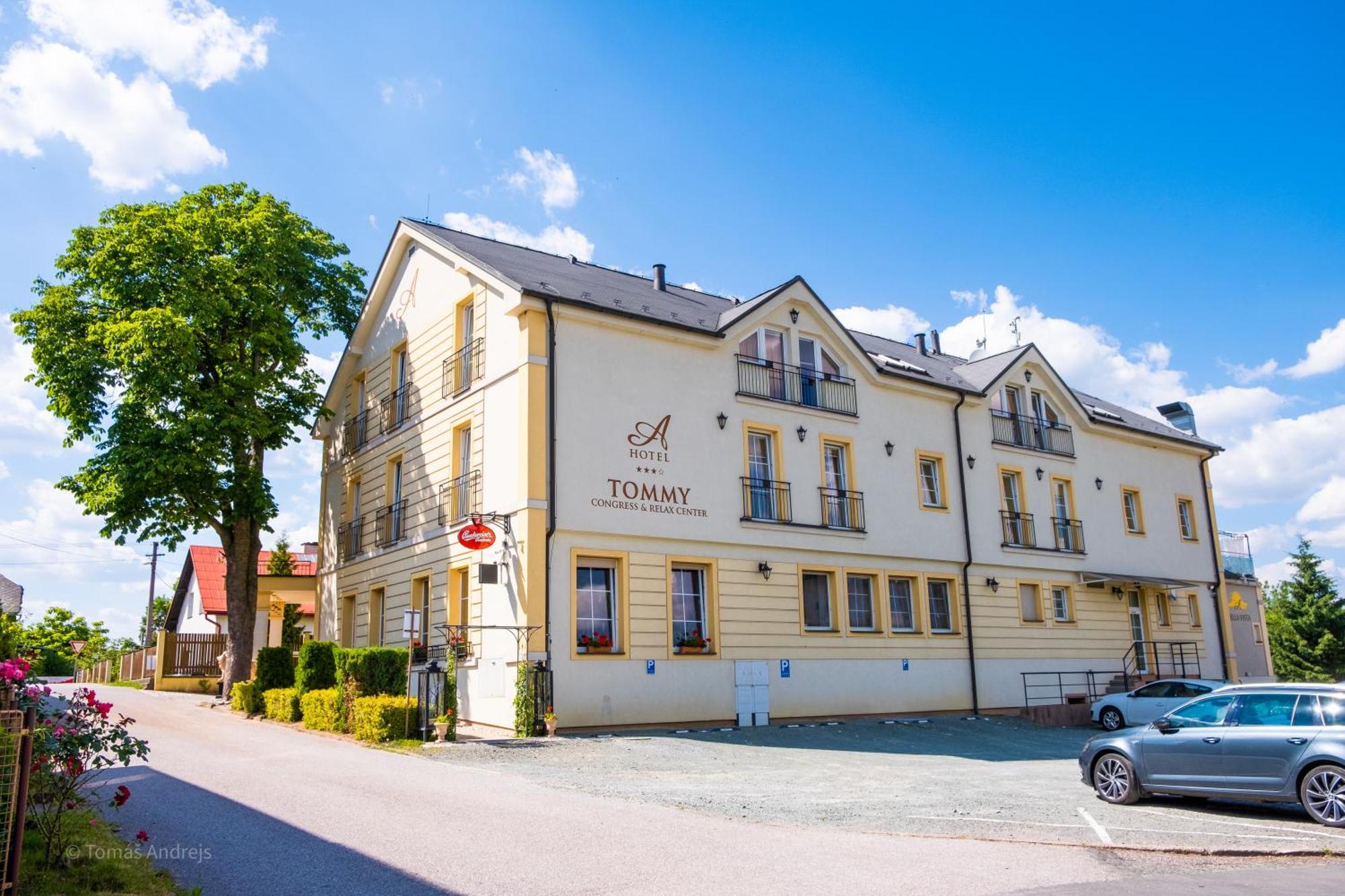 Hotel Tommy Wellness & Spa 纳霍德 外观 照片