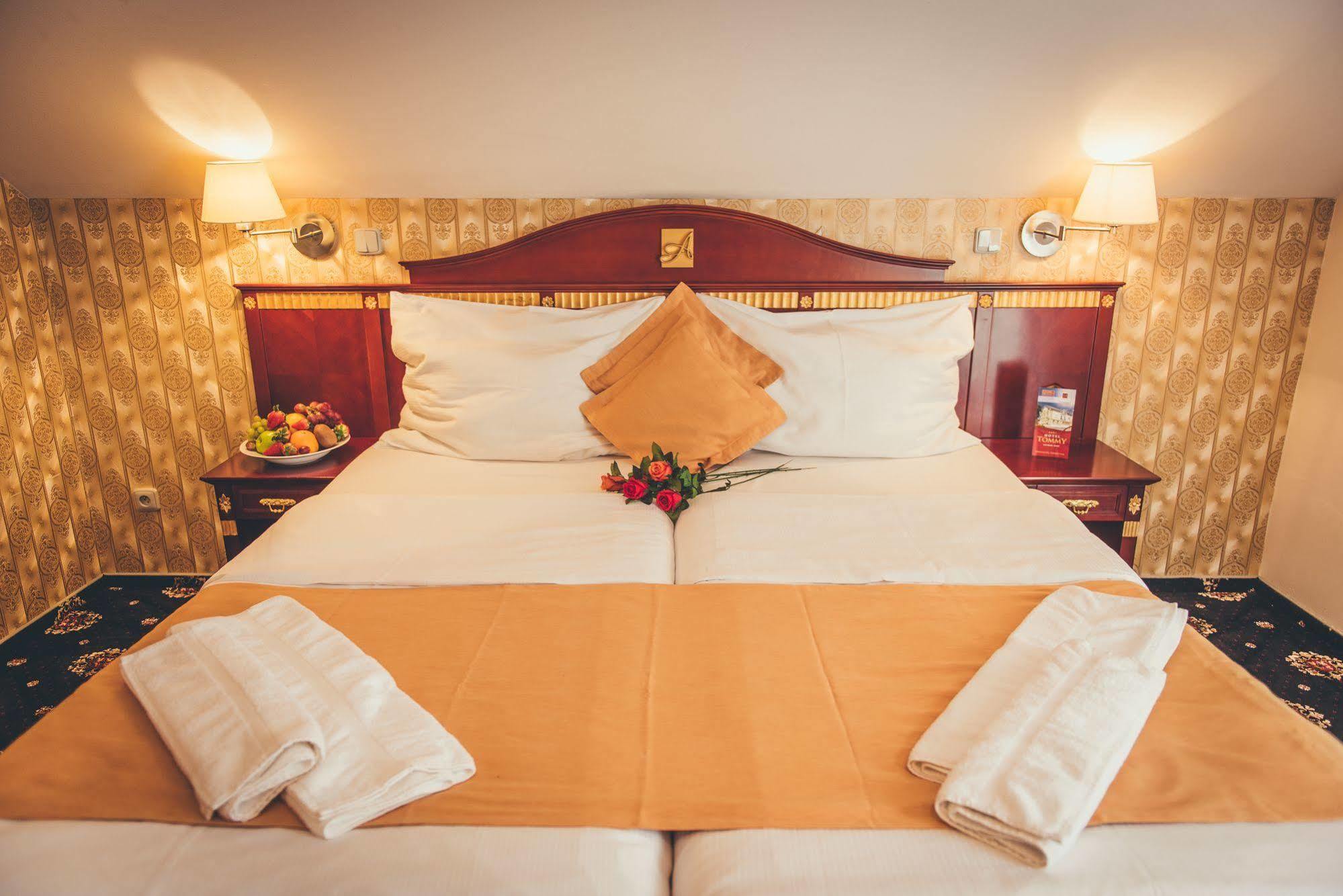 Hotel Tommy Wellness & Spa 纳霍德 外观 照片
