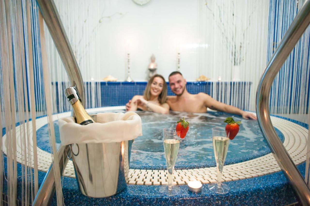 Hotel Tommy Wellness & Spa 纳霍德 外观 照片